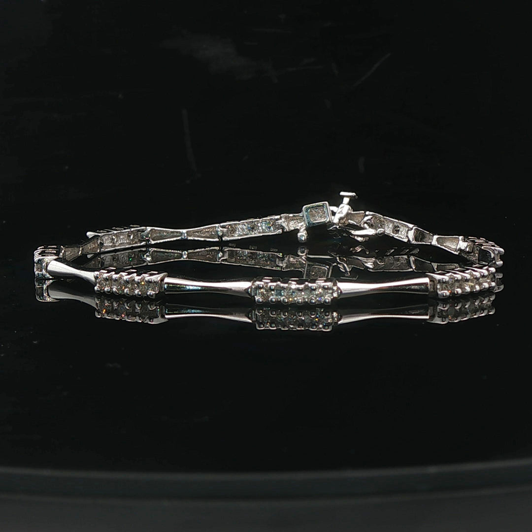 14k White Gold and 1cttw Diamond Station Bar Link Bracelet 7"