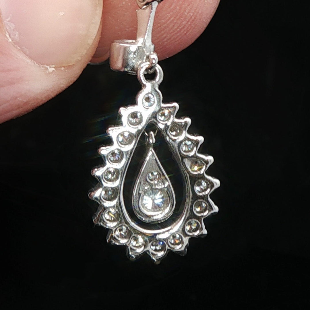 18k White Gold and 1.25cttw Diamond Vintage Drop Dangle Earrings 1.25"