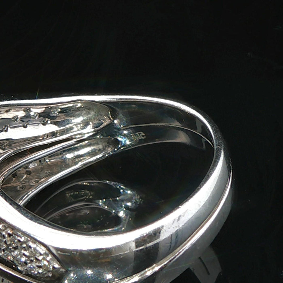 14k White Gold 1.5cttw Round and Baguette Diamond Curved Band Ring Size 7