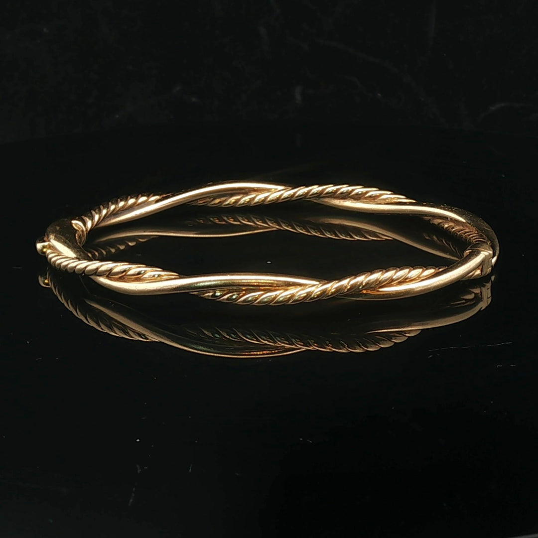 David Yurman 18k Yellow Gold and Diamond Infinity Bangle Bracelet 6.5"
