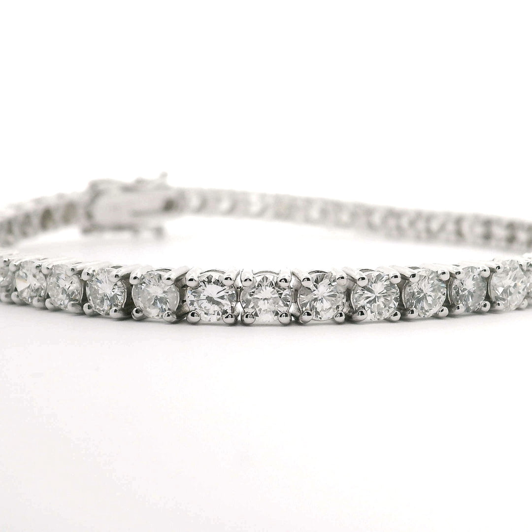 Brand New 8cttw Natural Diamond Tennis Bracelet in White Gold 7"