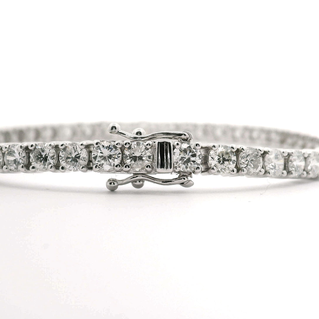 Brand New 8cttw Natural Diamond Tennis Bracelet in White Gold 7"