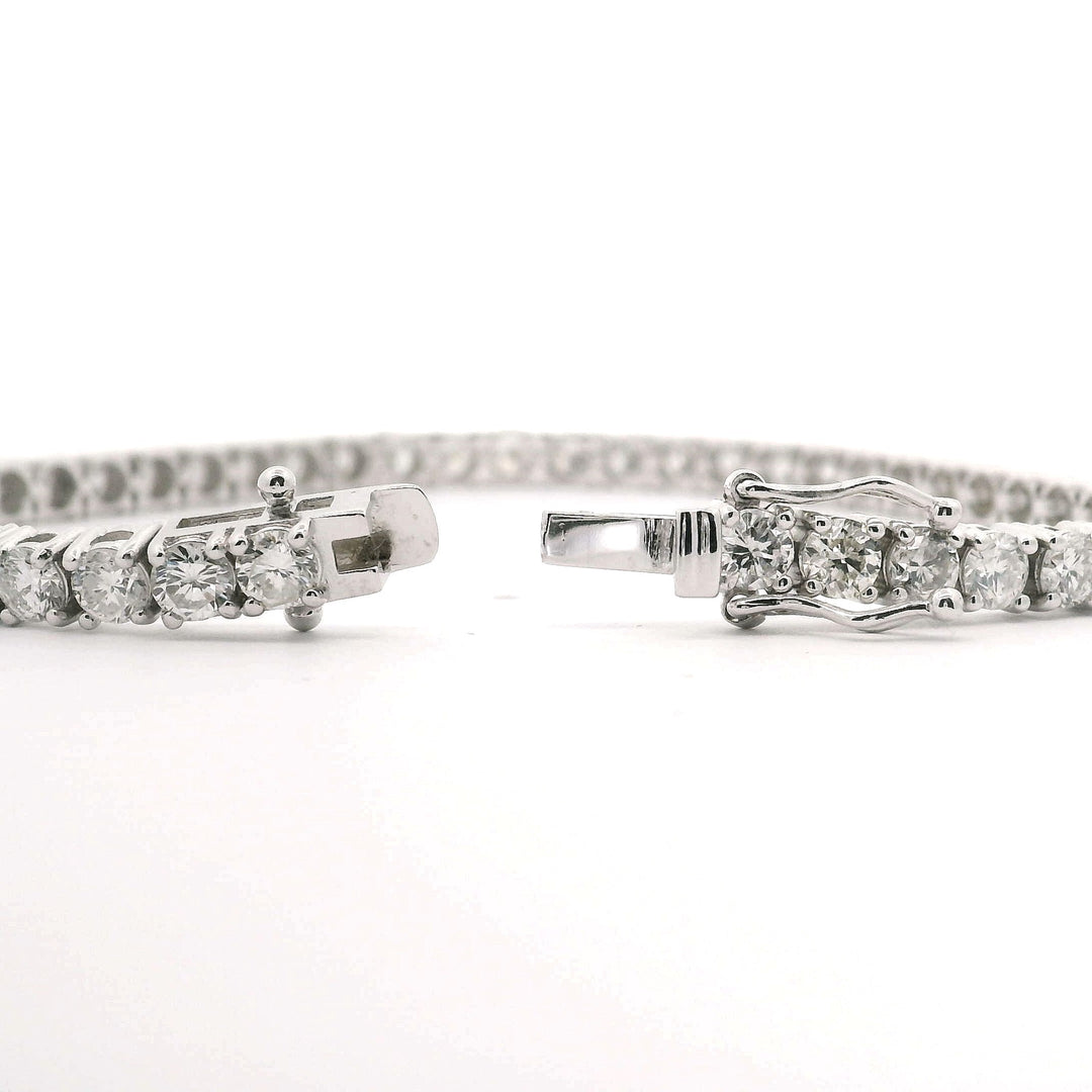 Brand New 8cttw Natural Diamond Tennis Bracelet in White Gold 7"