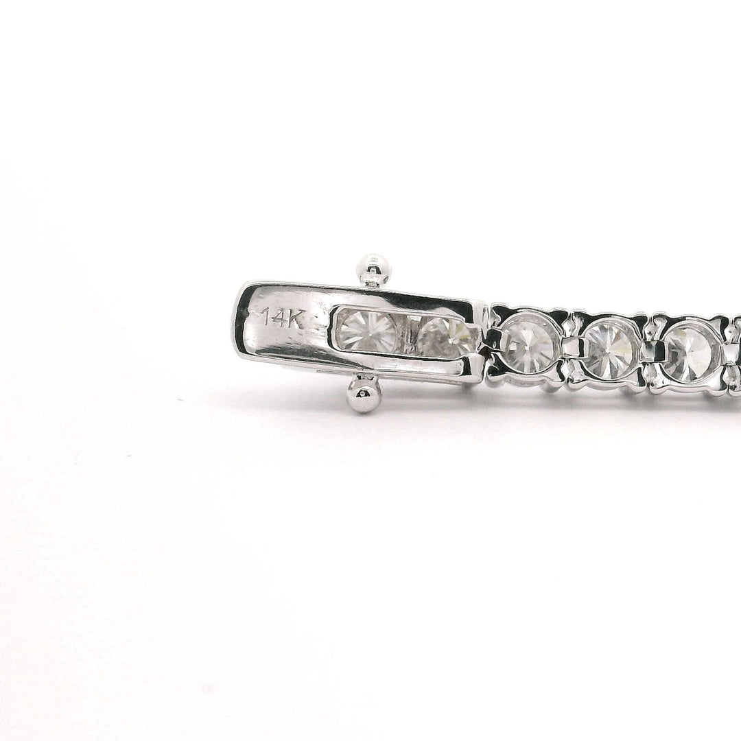 Brand New 8cttw Natural Diamond Tennis Bracelet in White Gold 7"