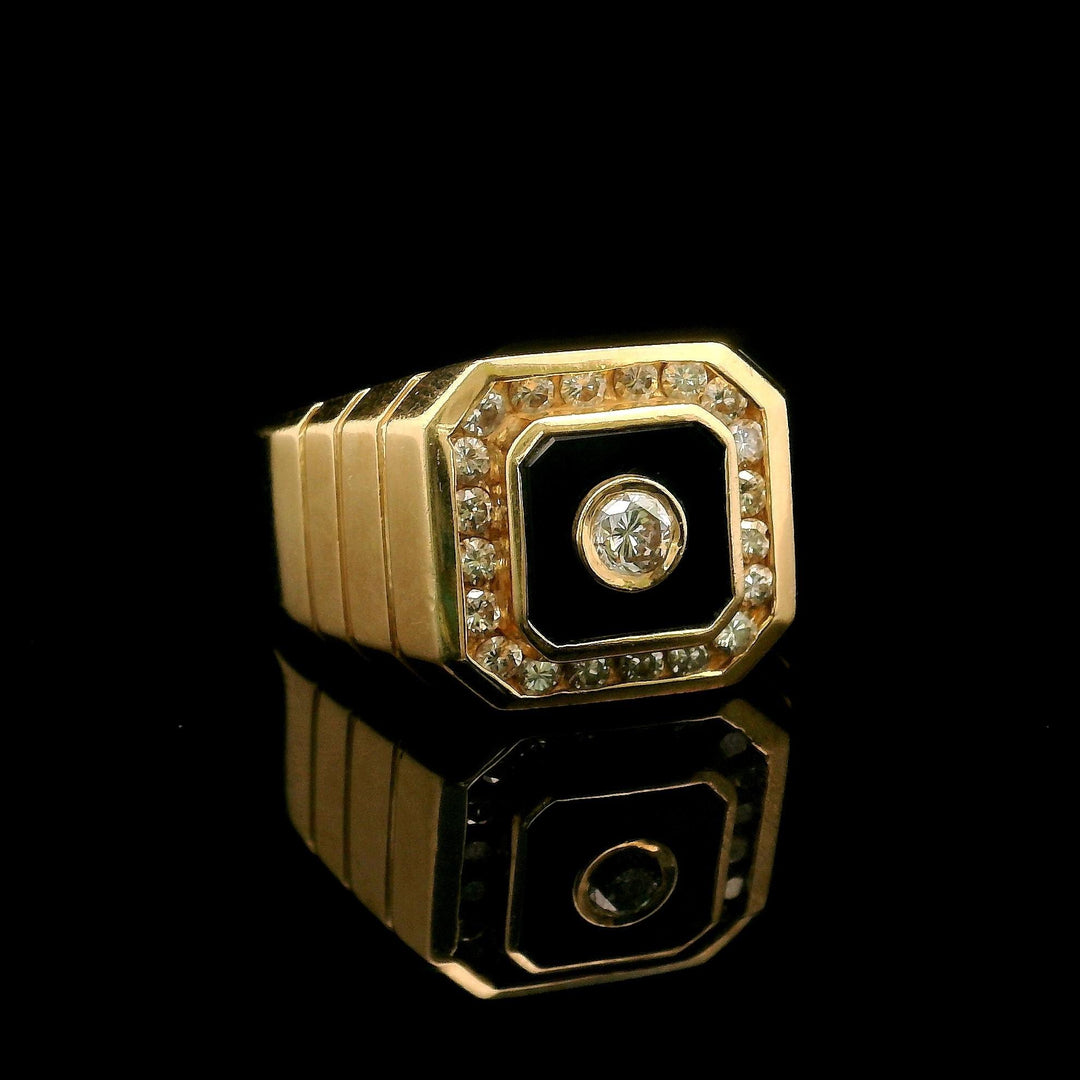 14k Yellow Gold 12.2g Onyx and 0.50cttw Diamond Ring Size 9