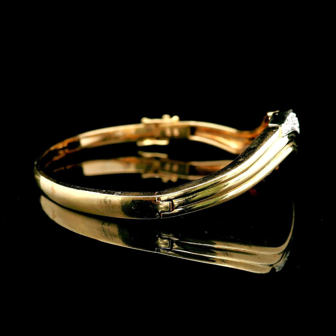 14k Yellow Gold and 1.85cttw Diamond Curved Bangle Bracelet 6.75"