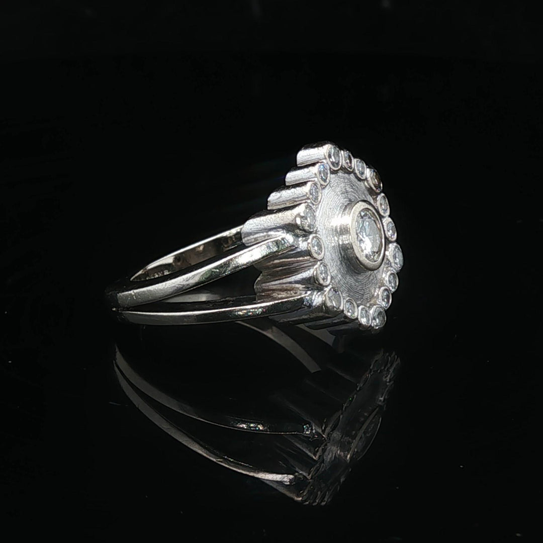 14k White Gold and 0.50cttw Bezel Set Diamond Ladies Ring Size 6