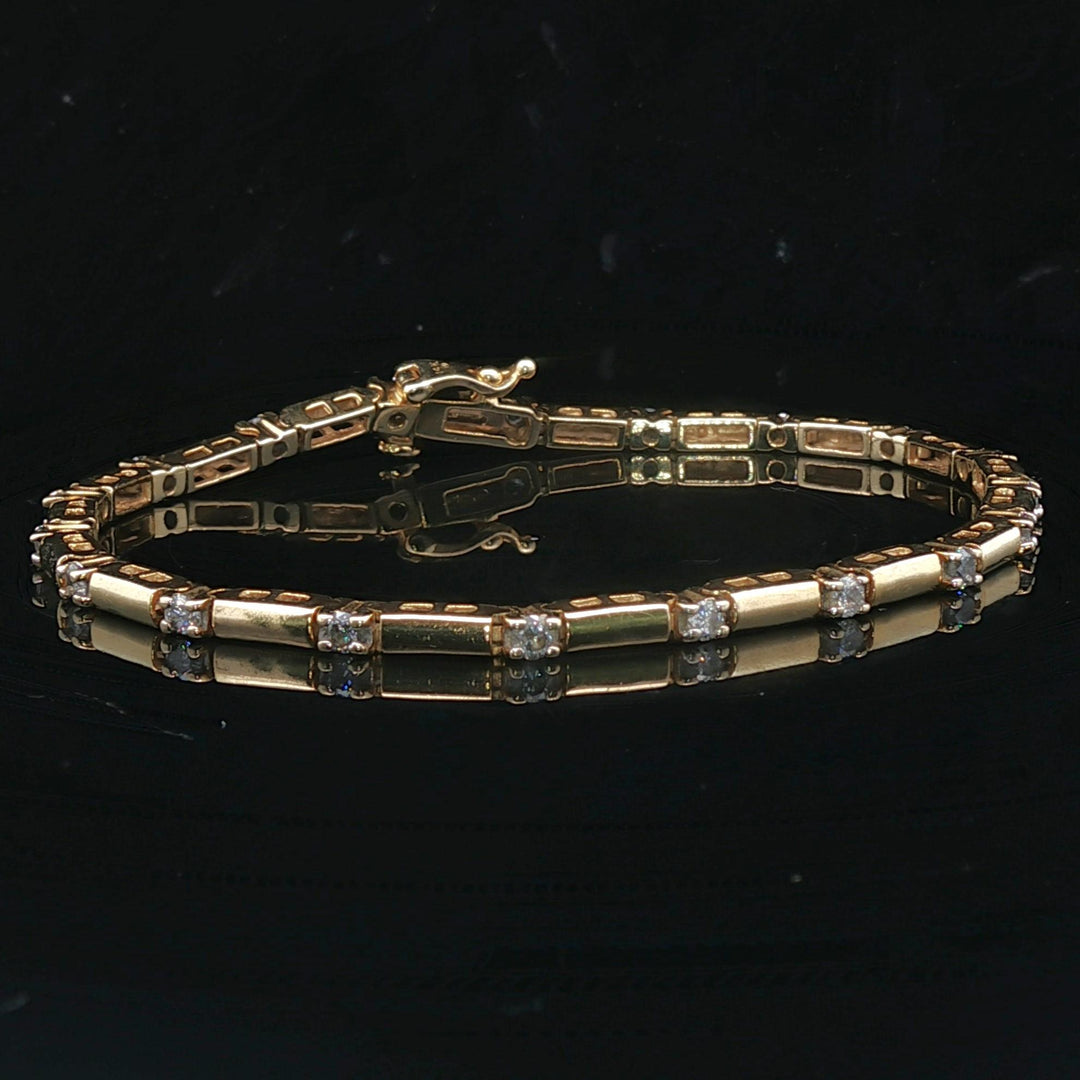 14k Yellow Gold and 0.85cttw Diamond Bar Link Bracelet 7.25"