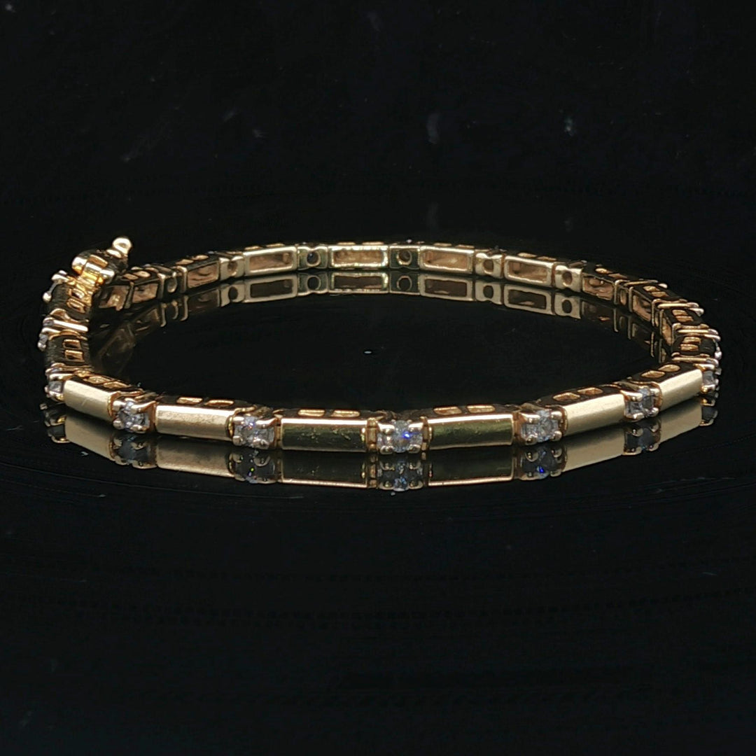 14k Yellow Gold and 0.85cttw Diamond Bar Link Bracelet 7.25"