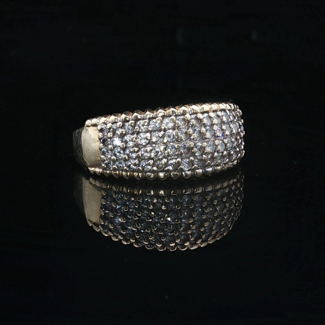 14k Yellow Gold and 1cttw Diamond Vintage Graduated Band Ring Size 9