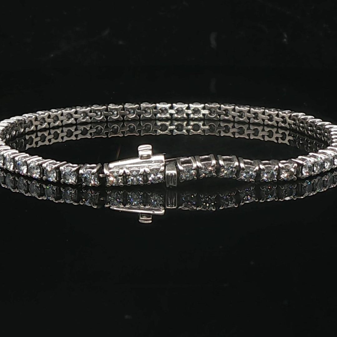14k White Gold and 3.5cttw Diamond Vintage Tennis Bracelet Italy 6.75"