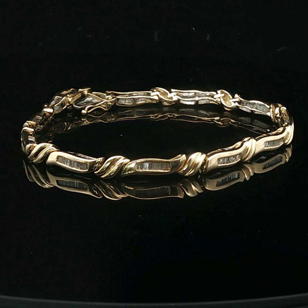 14k Yellow Gold and 1.5cttw Baguette Diamond Link Bracelet 7.25"