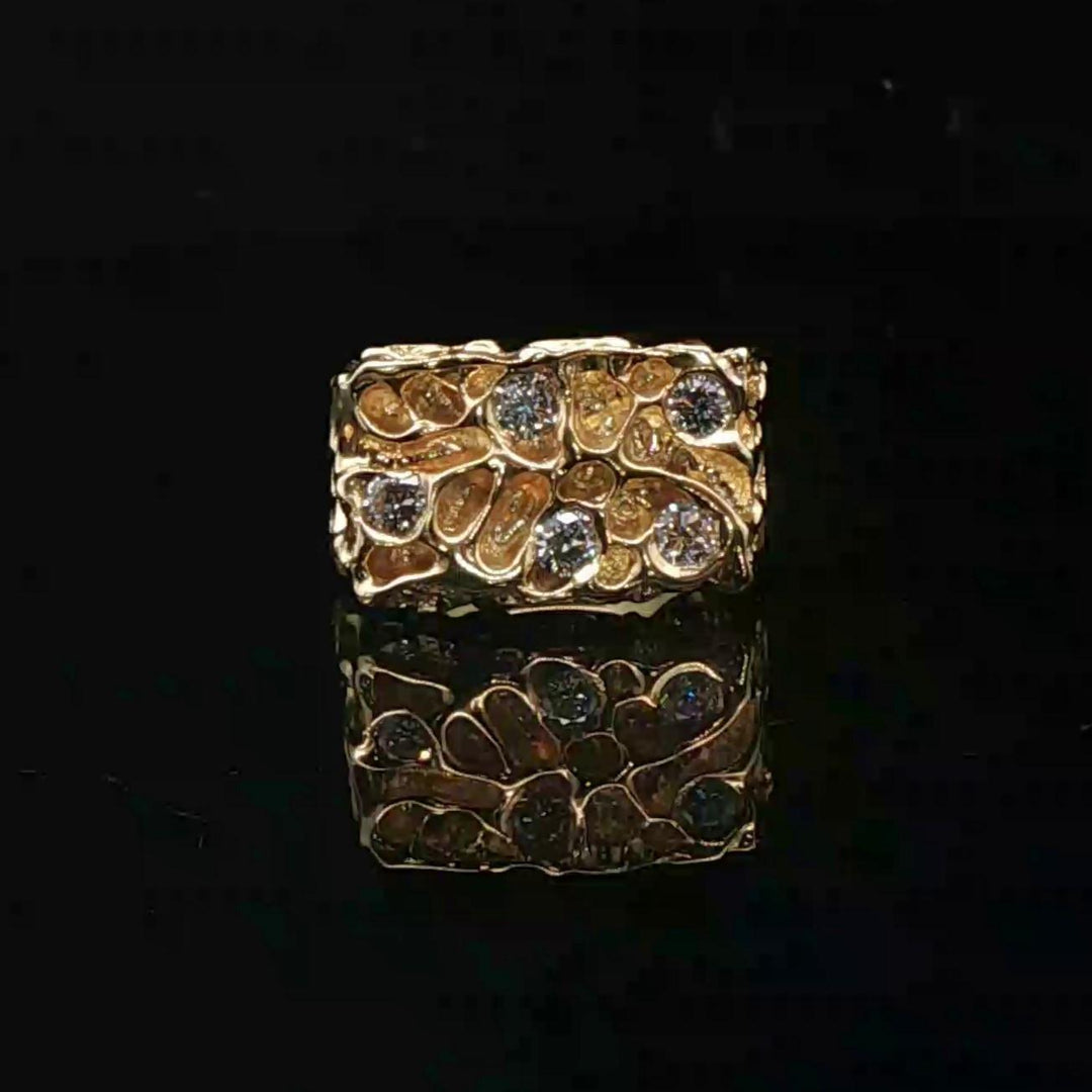 14k Yellow Gold and 0.50cttw Diamond 13.6g Heavy Nugget Ring Size 6