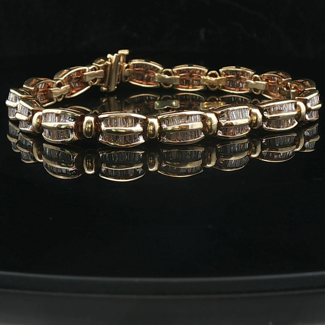 14k Yellow Gold and 2.5cttw Baguette Cut Diamond Link Bracelet 6.75"