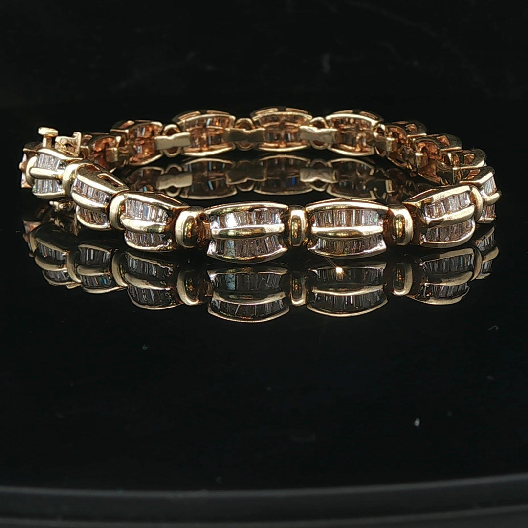 14k Yellow Gold and 2.5cttw Baguette Cut Diamond Link Bracelet 6.75"