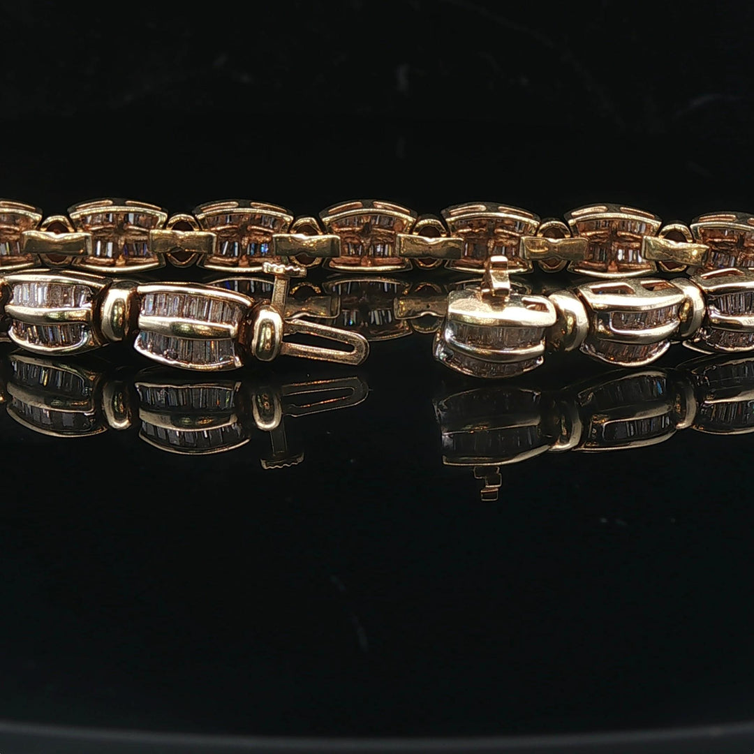 14k Yellow Gold and 2.5cttw Baguette Cut Diamond Link Bracelet 6.75"