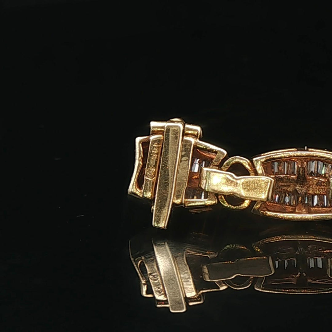 14k Yellow Gold and 2.5cttw Baguette Cut Diamond Link Bracelet 6.75"