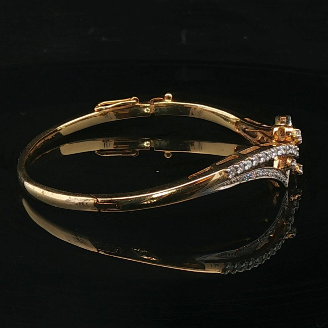 10k Yellow Gold and 1.25cttw Diamond Vintage Bangle Bracelet 6.5"