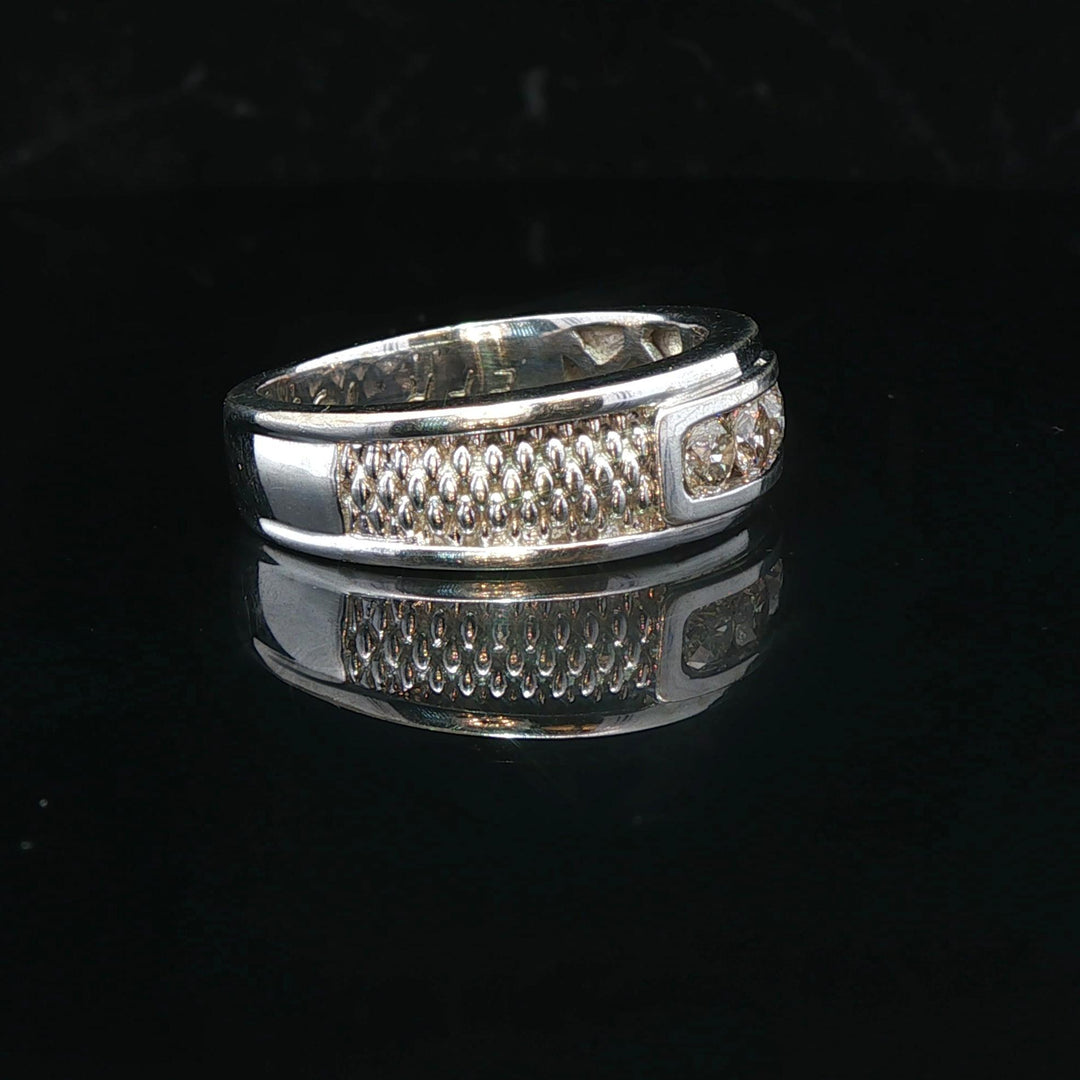 14k White Gold and 0.50cttw Three Diamond Band Ring Size 8.5