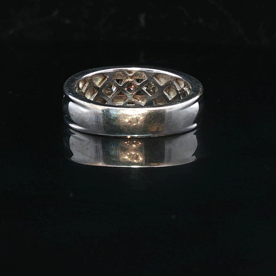 14k White Gold and 0.50cttw Three Diamond Band Ring Size 8.5