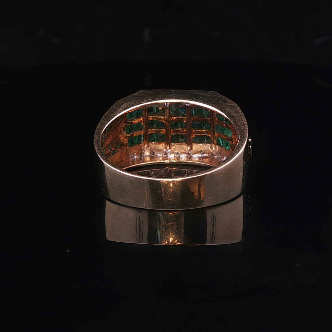 14k Yellow Gold Emerald and Diamond 6.5g Ring Size 7