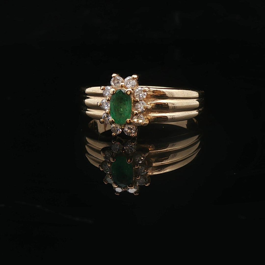 14k Yellow Gold Emerald and Diamond Halo Ladies Ring Size 6.25