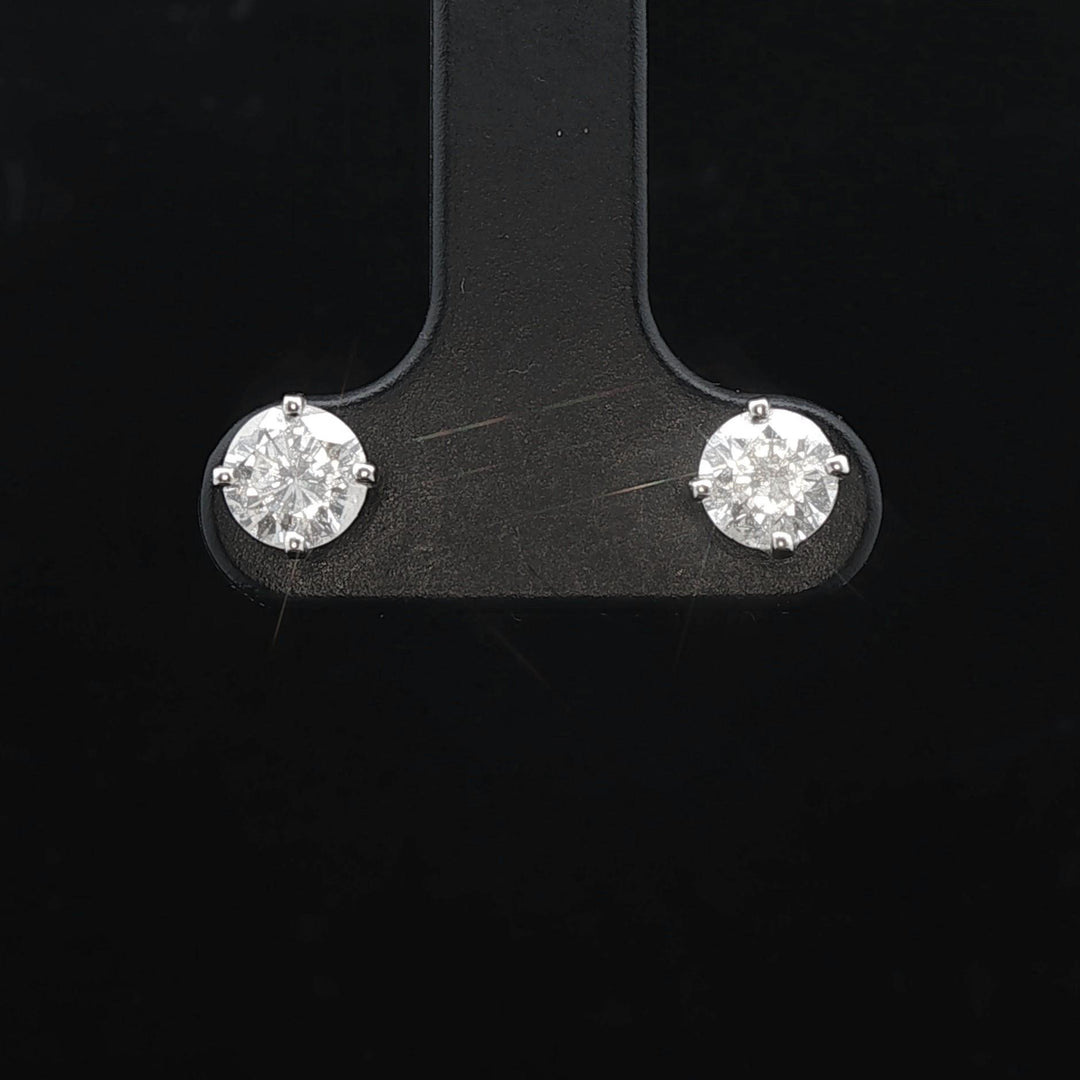 14k White Gold and 0.90cttw Diamond Stud Earrings
