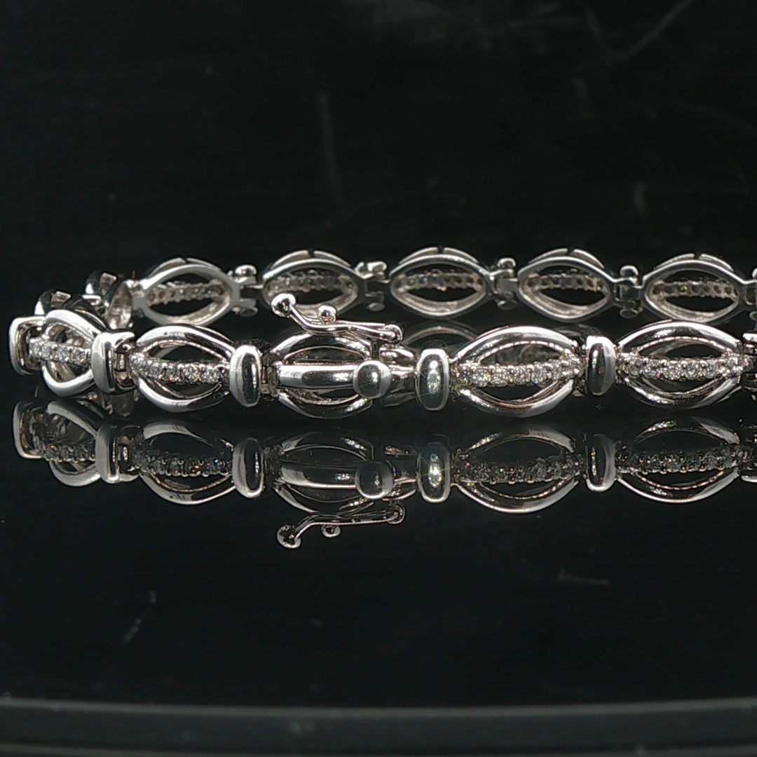 18k White Gold and 1cttw Diamond 17.3g Fancy Oval Link Bracelet 7"