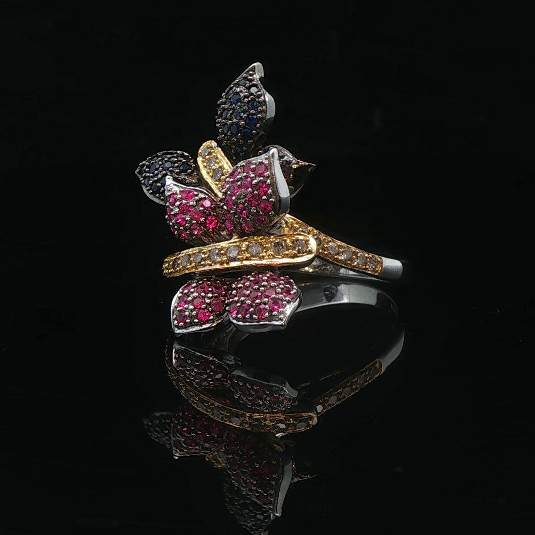 18k White and Yellow Gold Blue Sapphire Ruby and Diamond Ring Size 6