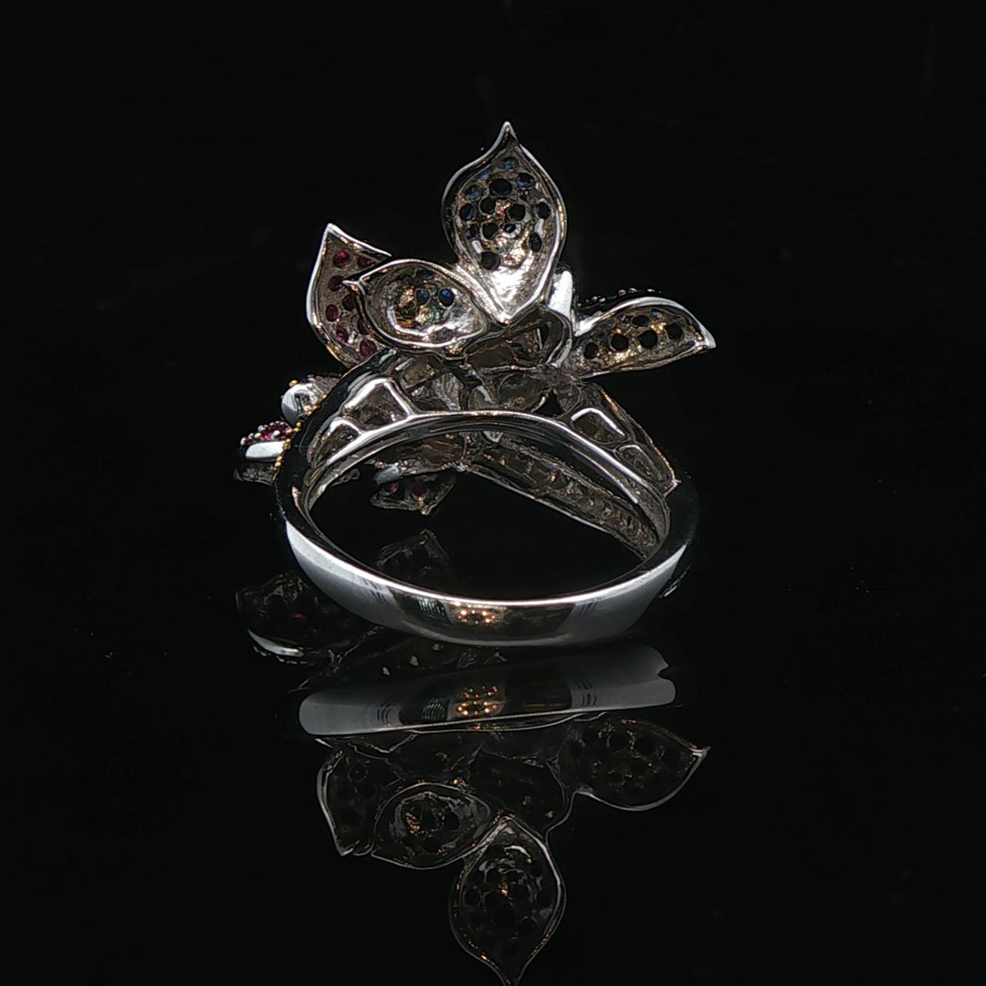 18k White and Yellow Gold Blue Sapphire Ruby and Diamond Ring Size 6