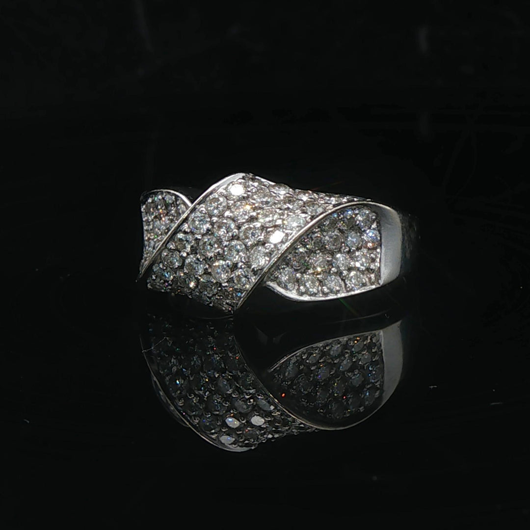 18k White Gold and 1.36cttw Diamond Crossover Ring Size 8.25