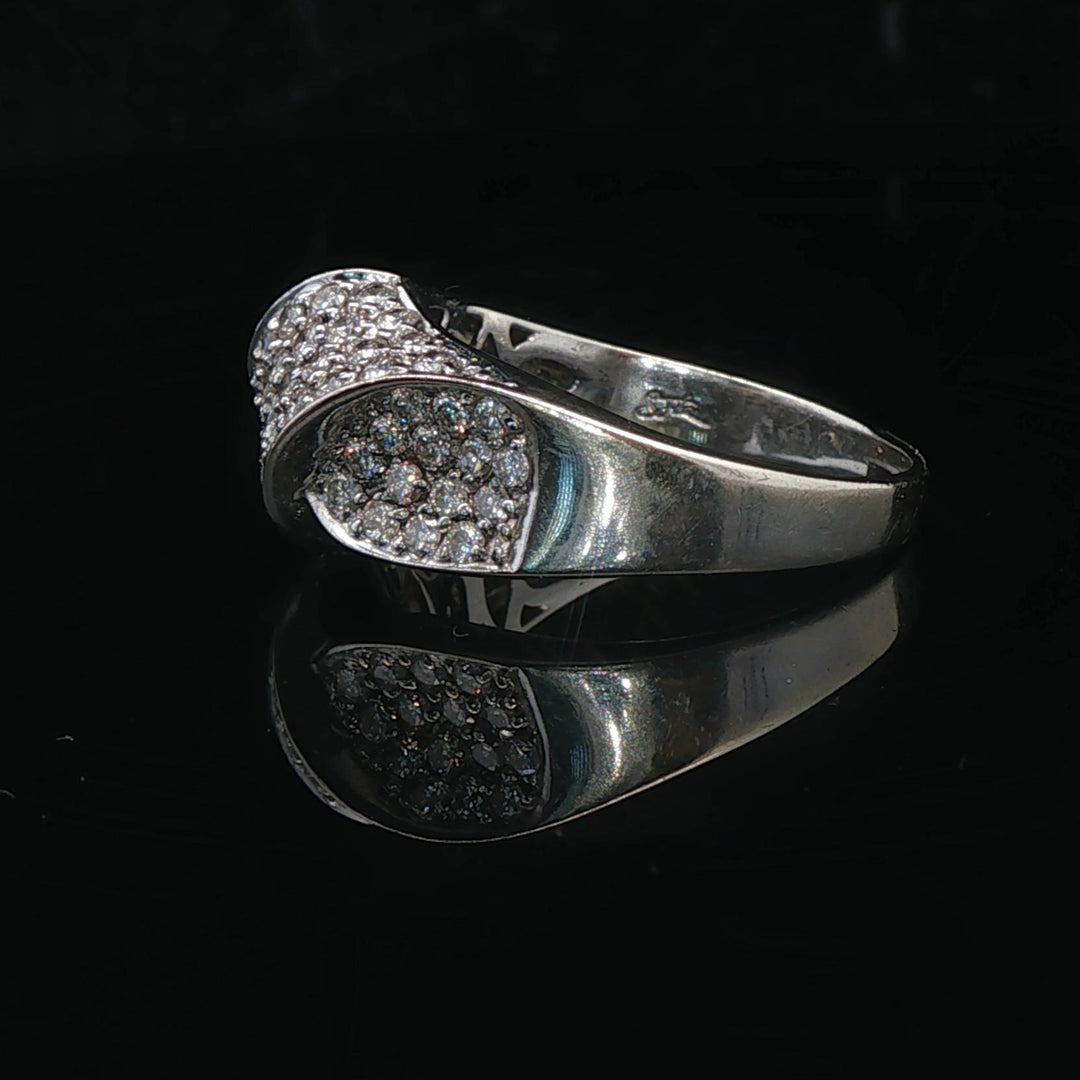 18k White Gold and 1.36cttw Diamond Crossover Ring Size 8.25