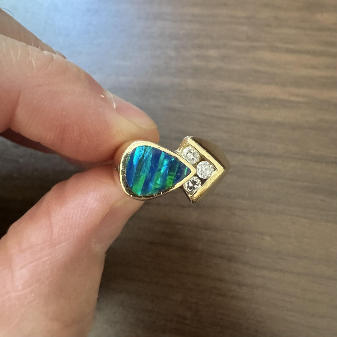 14k Yellow Gold Opal and Diamond 7.2g Abstract Ring Size 6