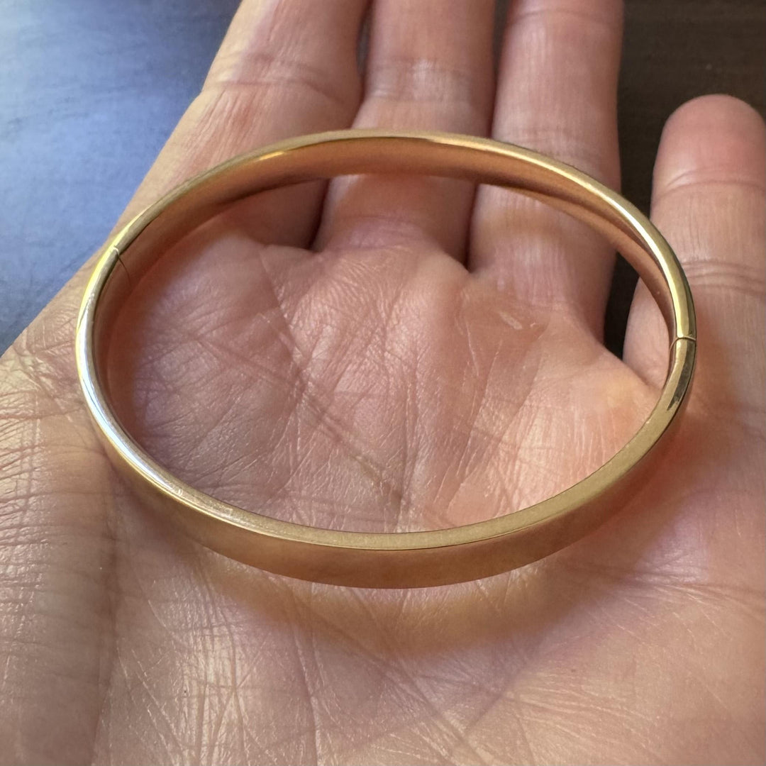 14k Yellow Gold 8.4g Polished Squared Straight Edge Bangle Bracelet 7.25"