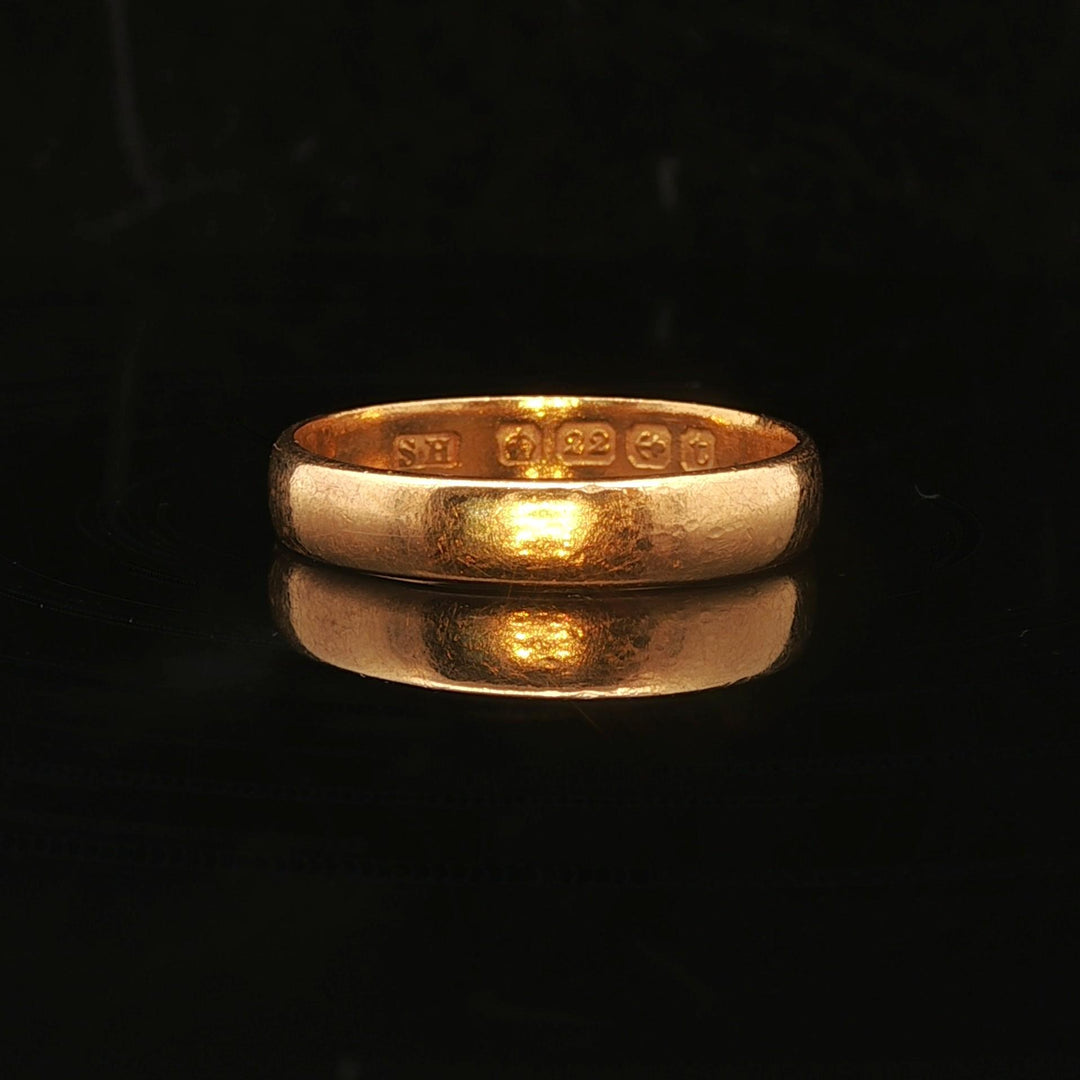22k Yellow Gold 3.5g Solid 4mm Band Ring Size 8