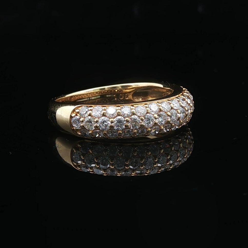 18k Yellow Gold and 1cttw Diamond Ladies Band Ring Size 6