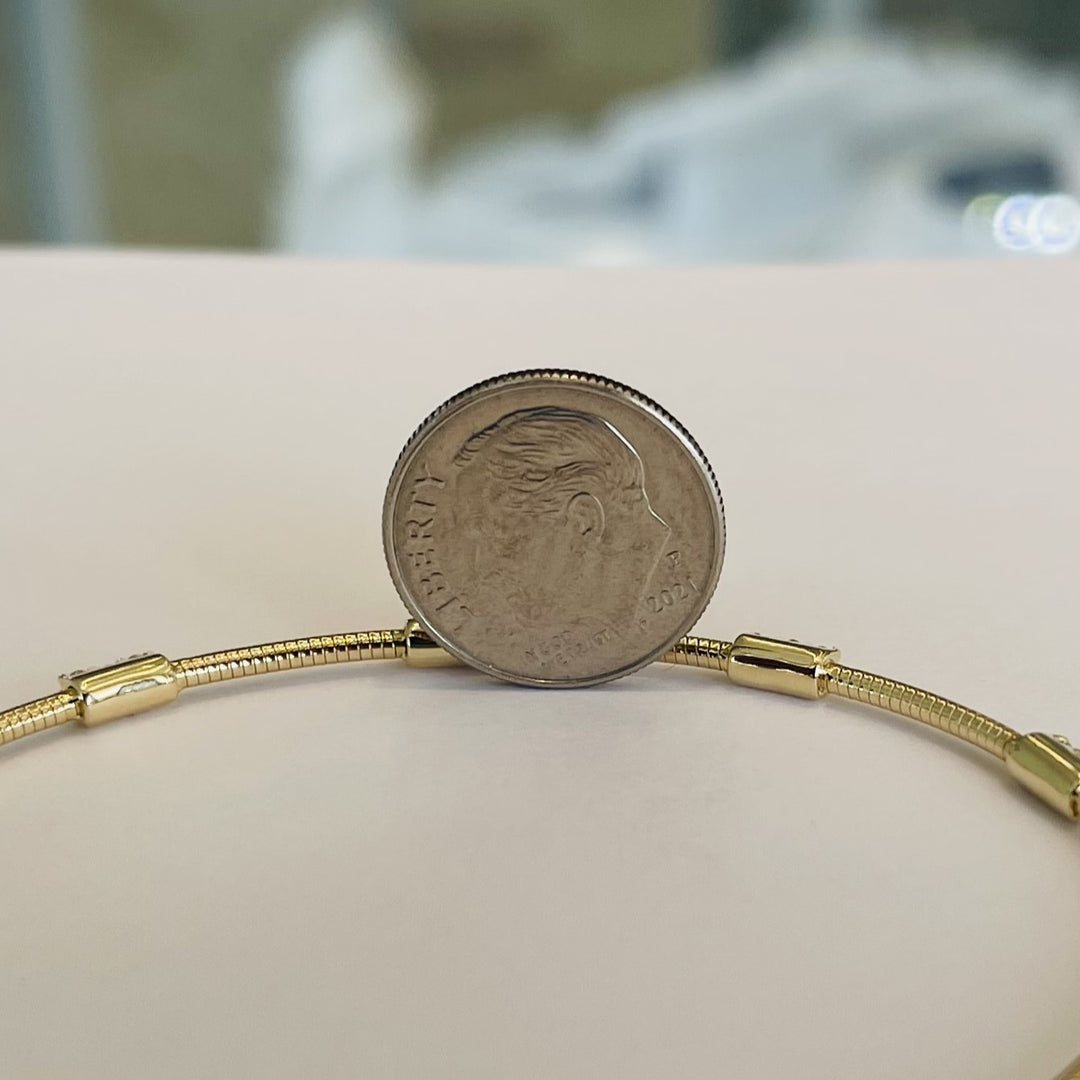 Brand New 14k Yellow Gold and Diamond Bangle Bracelet 7"