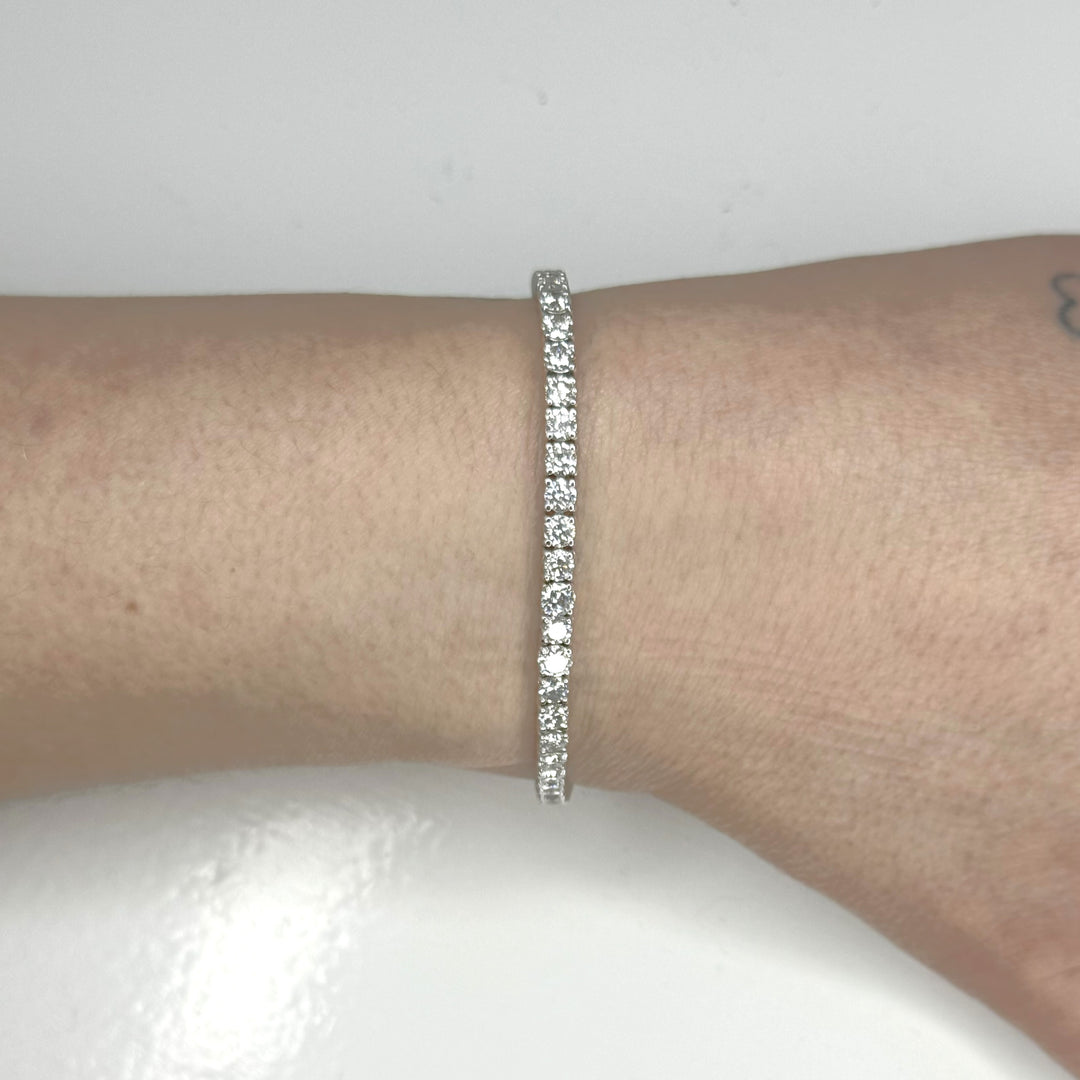 Brand New 8cttw Natural Diamond Tennis Bracelet in White Gold 7"