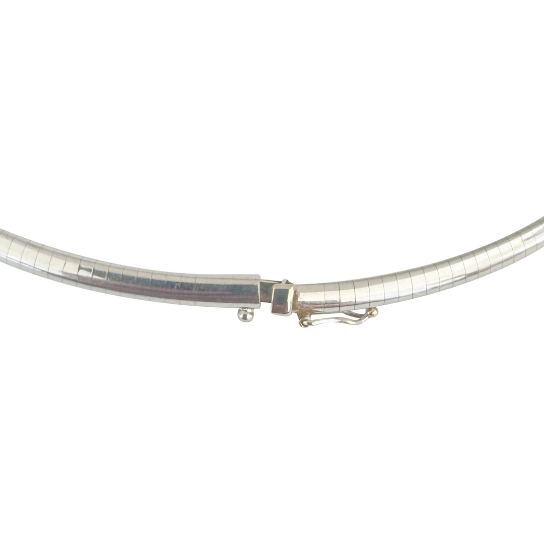 14k White Gold 23.8g Solid Ladies 4mm Omega Link Necklace Italy 16"