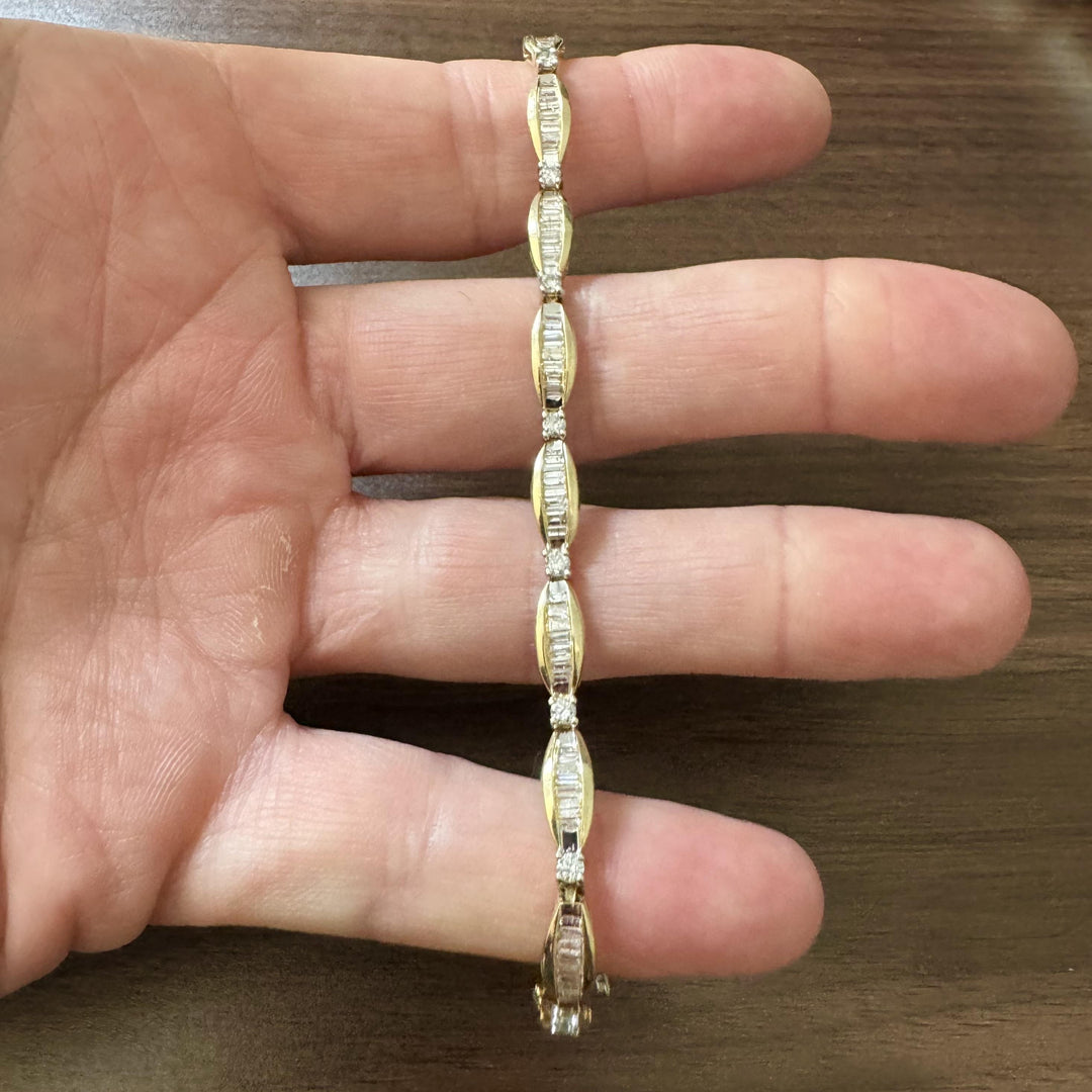 14k Yellow Gold and 2.5cttw Baguette and Round Diamond Bracelet 7.25"