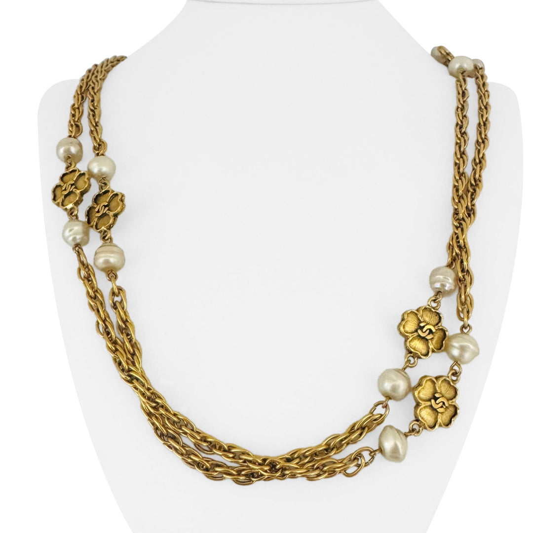 Chanel Vintage 1983 Gold Plated Very Long Clover Motif Necklace France 72"