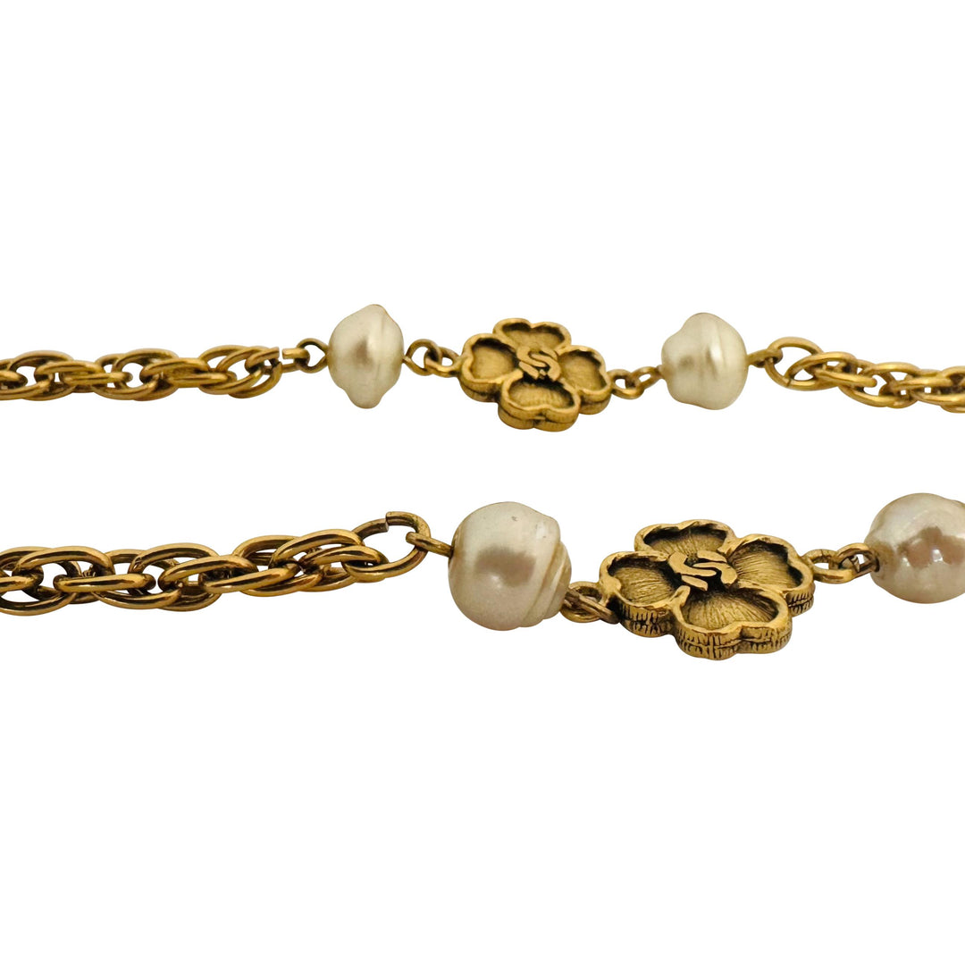 Chanel Vintage 1983 Gold Plated Very Long Clover Motif Necklace France 72"