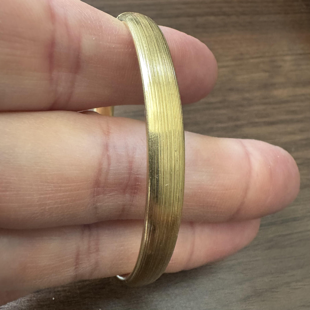 18k Yellow Gold 18.9g Vintage Florentine Finish Bangle Bracelet Italy 7.25"