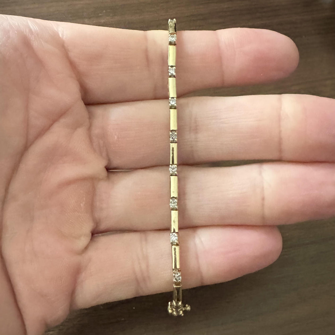 14k Yellow Gold and 0.85cttw Diamond Bar Link Bracelet 7.25"