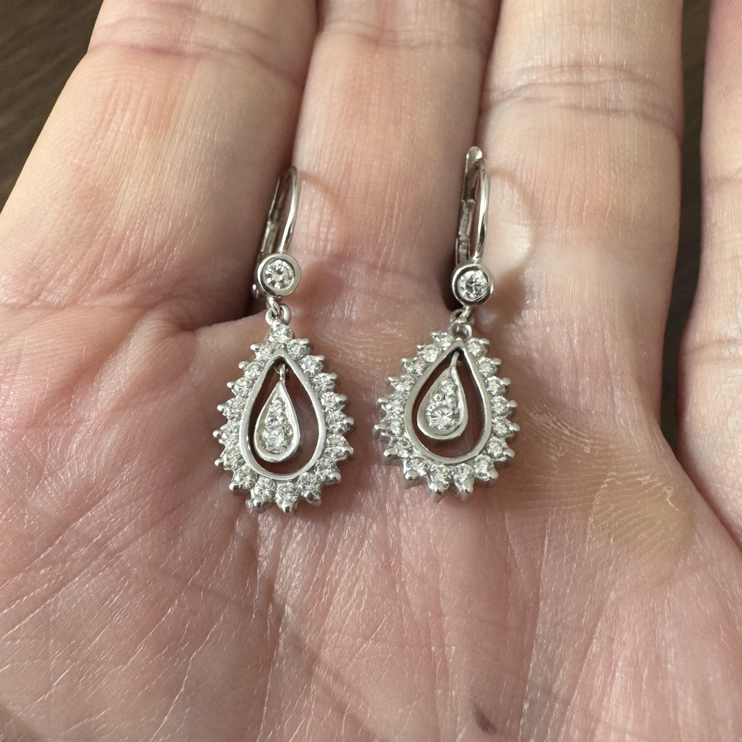 18k White Gold and 1.25cttw Diamond Vintage Drop Dangle Earrings 1.25"