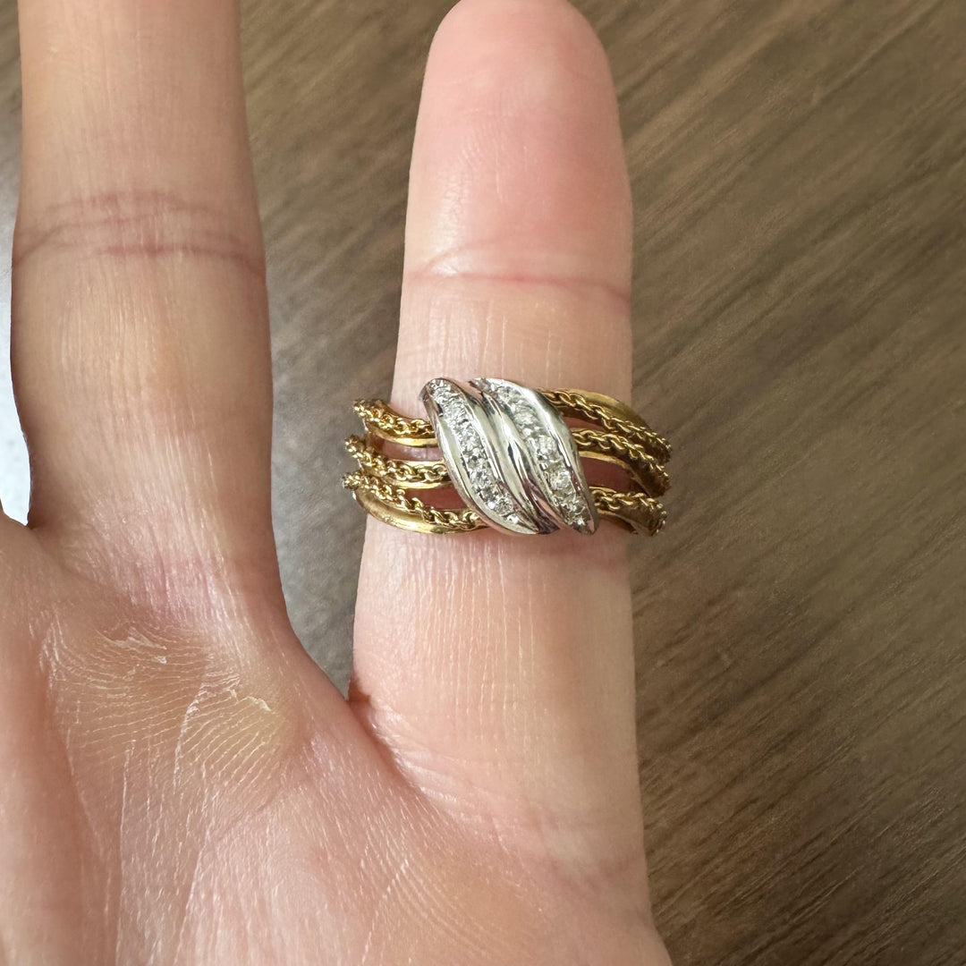 18k Yellow and White Gold Diamond Ladies Vintage Ring Size 7