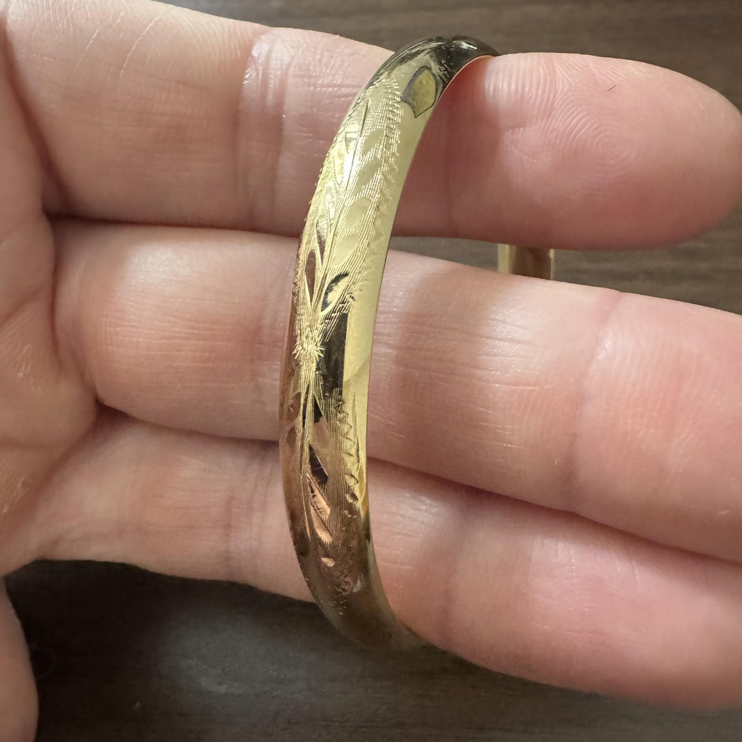 14k Yellow Gold 10.4g Ladies Vintage 8mm Floral Bangle Bracelet 7"