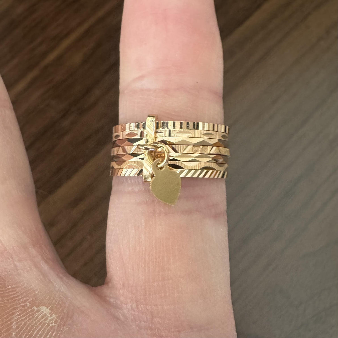 19k Yellow Gold 3.9g Ladies Diamond Cut Seven Band Ring Size 6.5