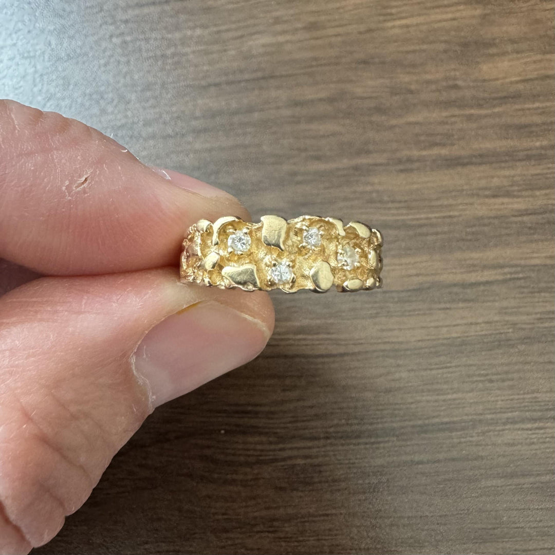 14k Yellow Gold and Diamond Chunky Nugget Ring Size 7