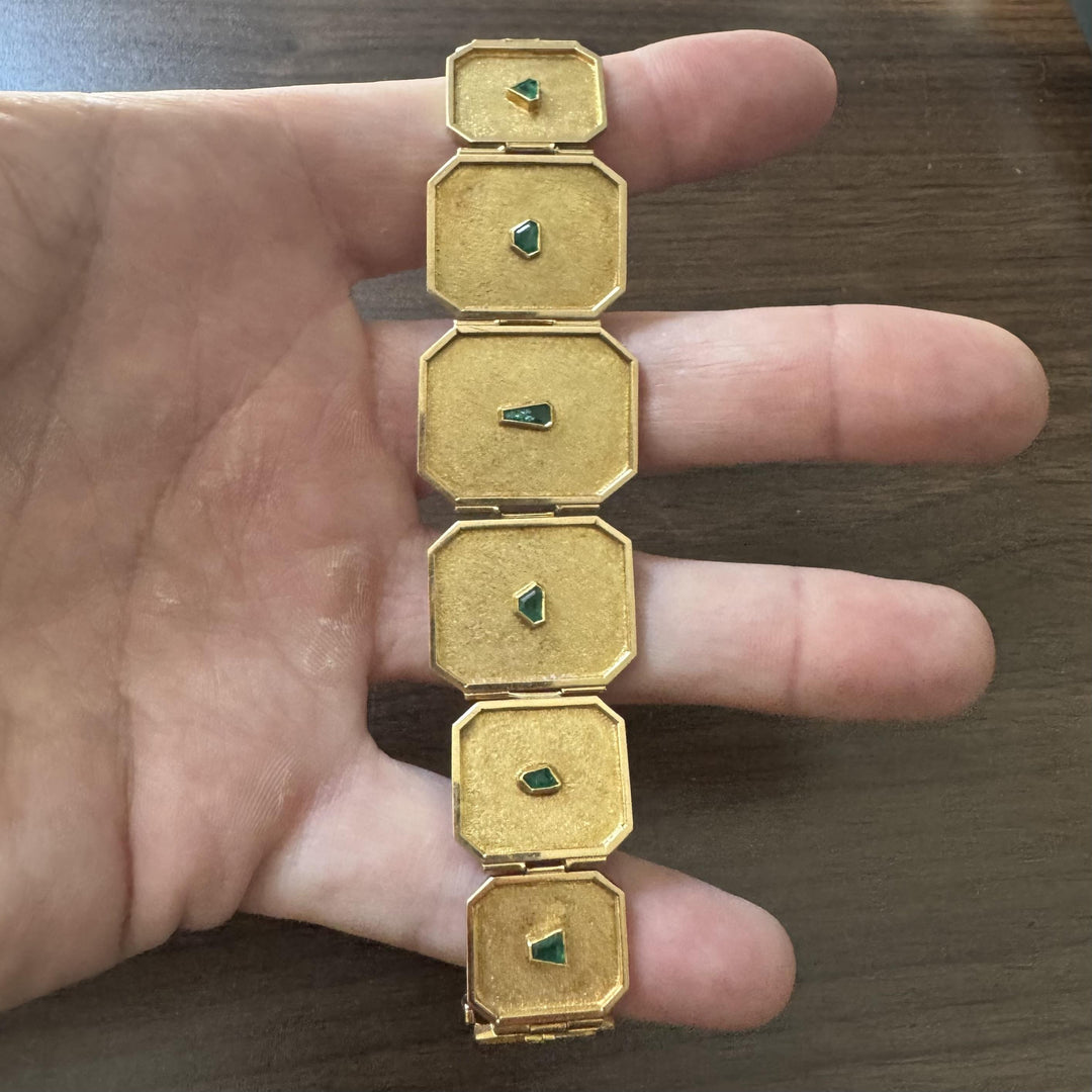 18k Yellow Gold and Emerald 31g Solid Unique Plate Link Bracelet 7.5"